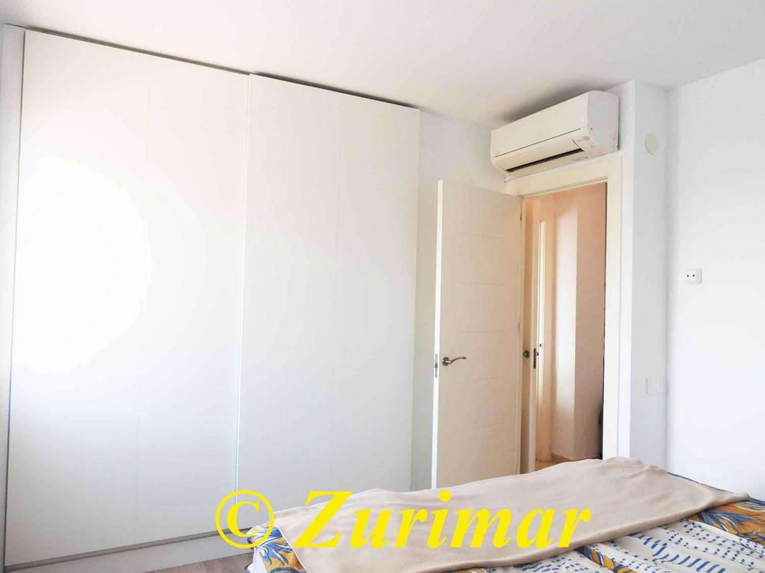 Apartment for sale in Roquetas de Mar with pool garage - € 269,500 (Ref: 9629213)