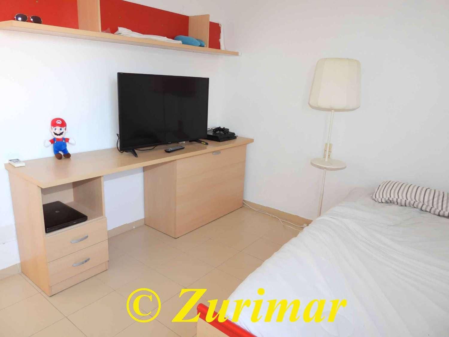 Apartment for sale in Roquetas de Mar with pool garage - € 269,500 (Ref: 9629213)