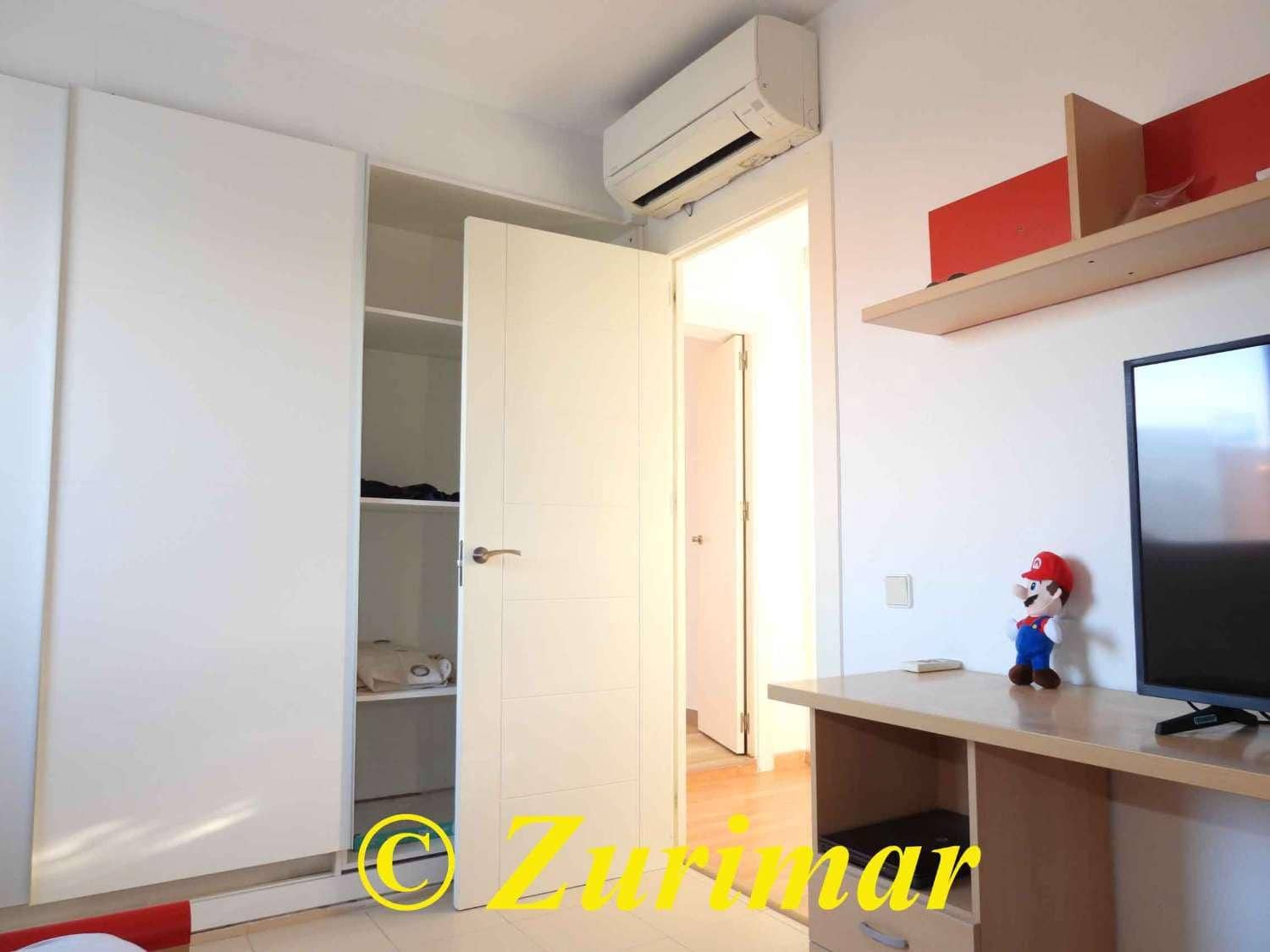 Apartment for sale in Roquetas de Mar with pool garage - € 269,500 (Ref: 9629213)