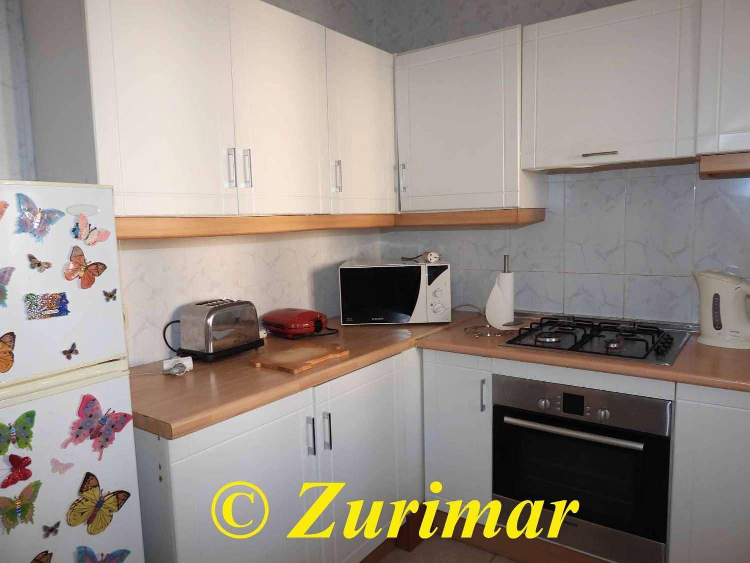 4 Zimmer Apartment zu verkaufen in Roquetas de Mar mit Pool - 260.000 € (Ref: 9643691)