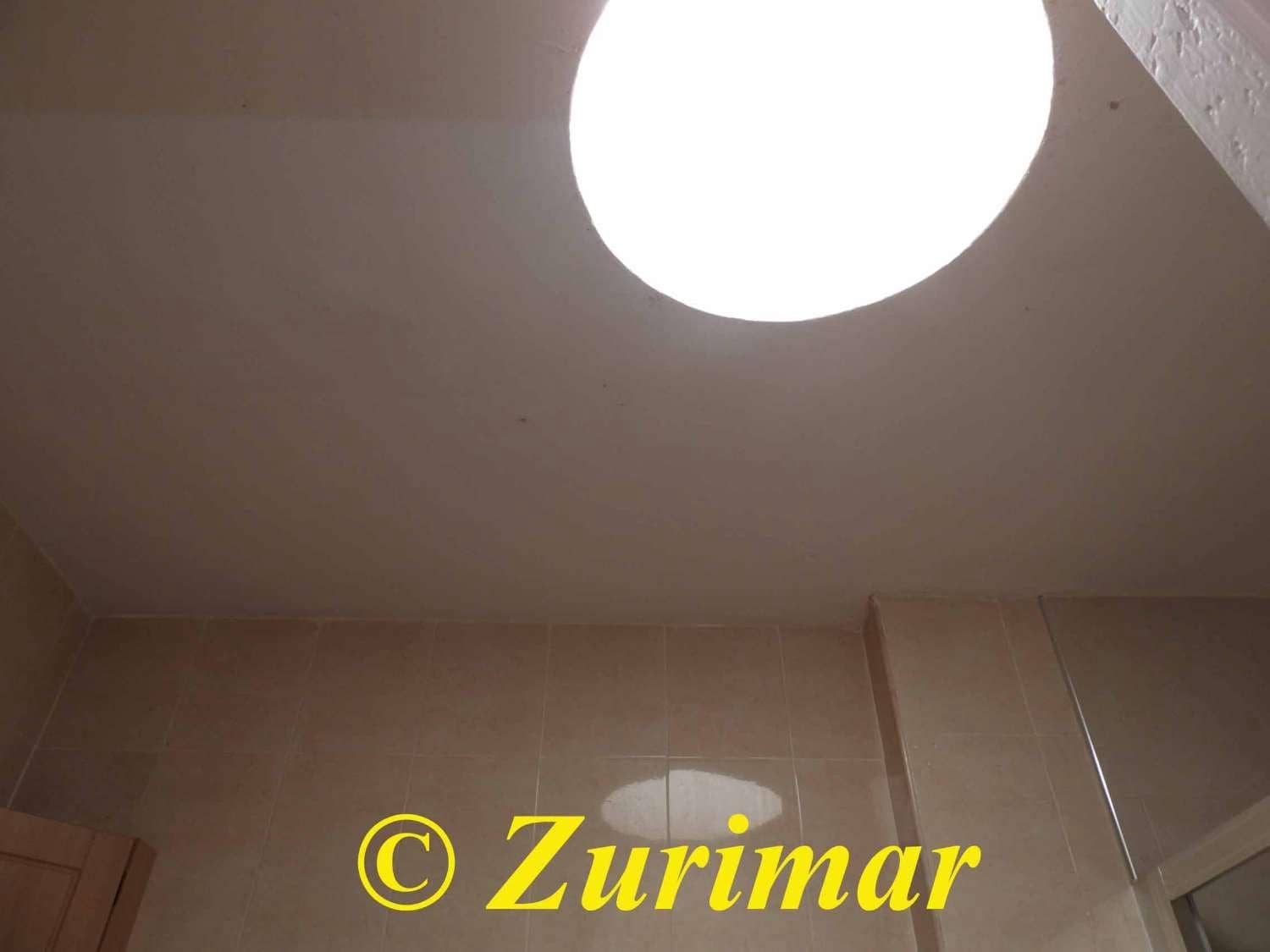 4 Zimmer Apartment zu verkaufen in Roquetas de Mar mit Pool - 260.000 € (Ref: 9643691)