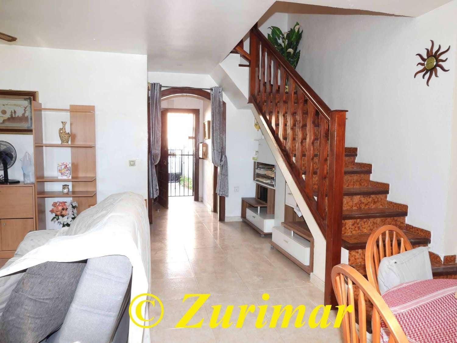 4 Zimmer Apartment zu verkaufen in Roquetas de Mar mit Pool - 260.000 € (Ref: 9643691)