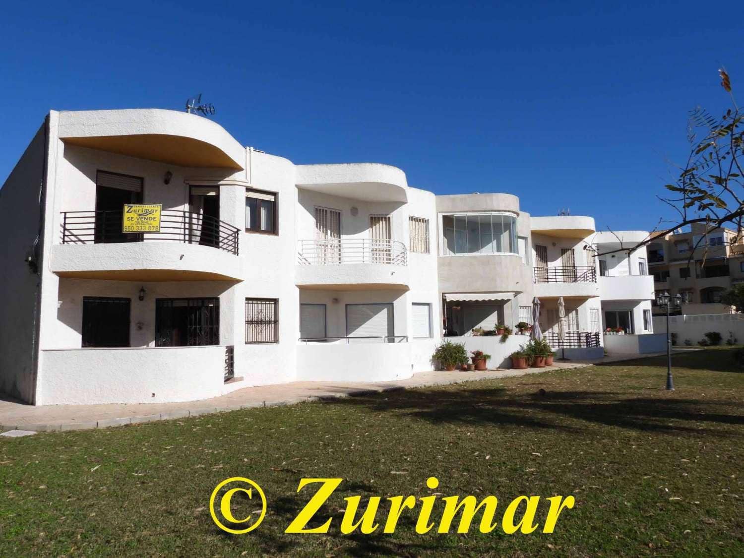 4 slaapkamer Appartement te koop in Roquetas de Mar met zwembad - € 255.000 (Ref: 9643691)