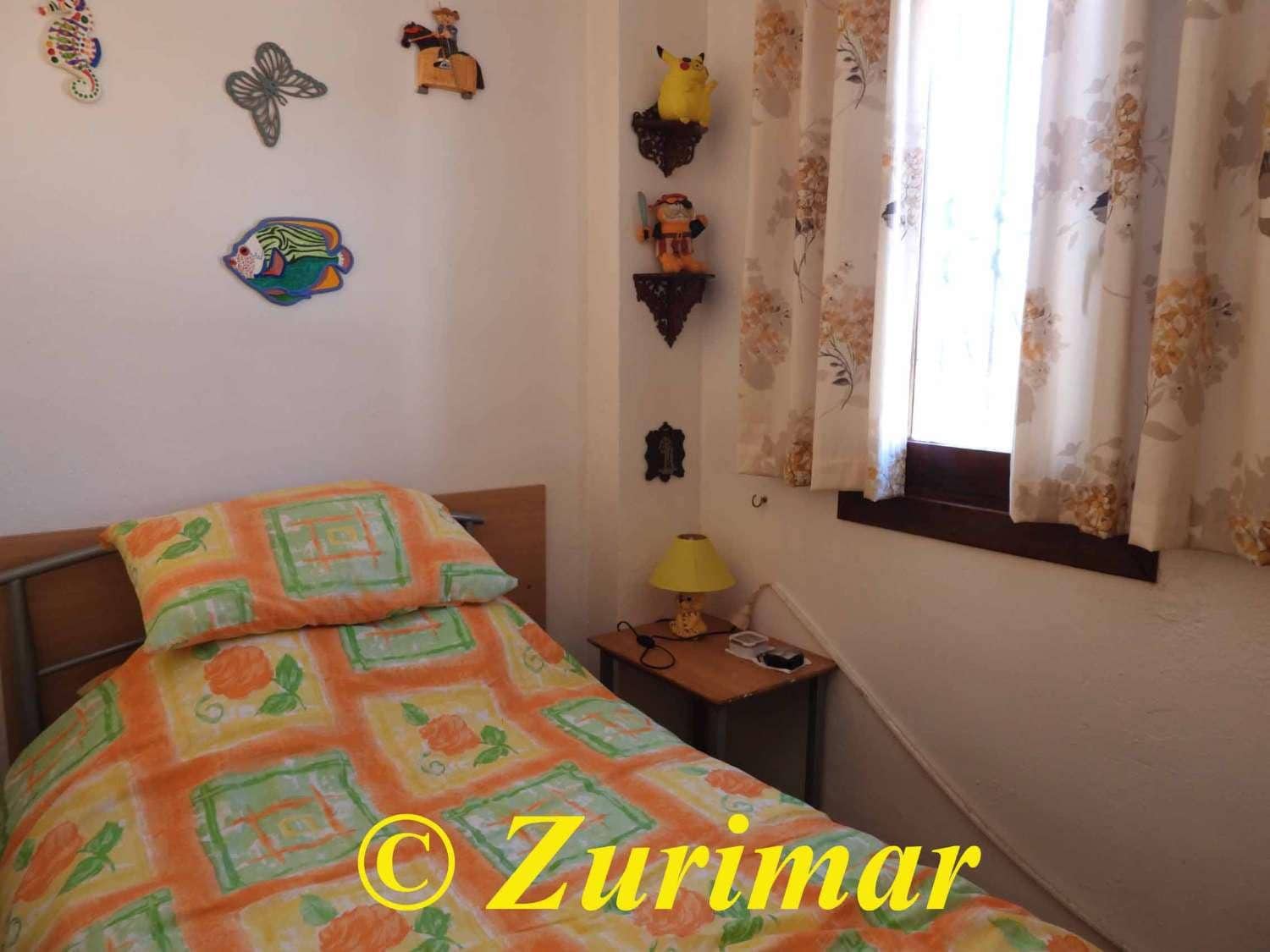 4 slaapkamer Appartement te koop in Roquetas de Mar met zwembad - € 255.000 (Ref: 9643691)