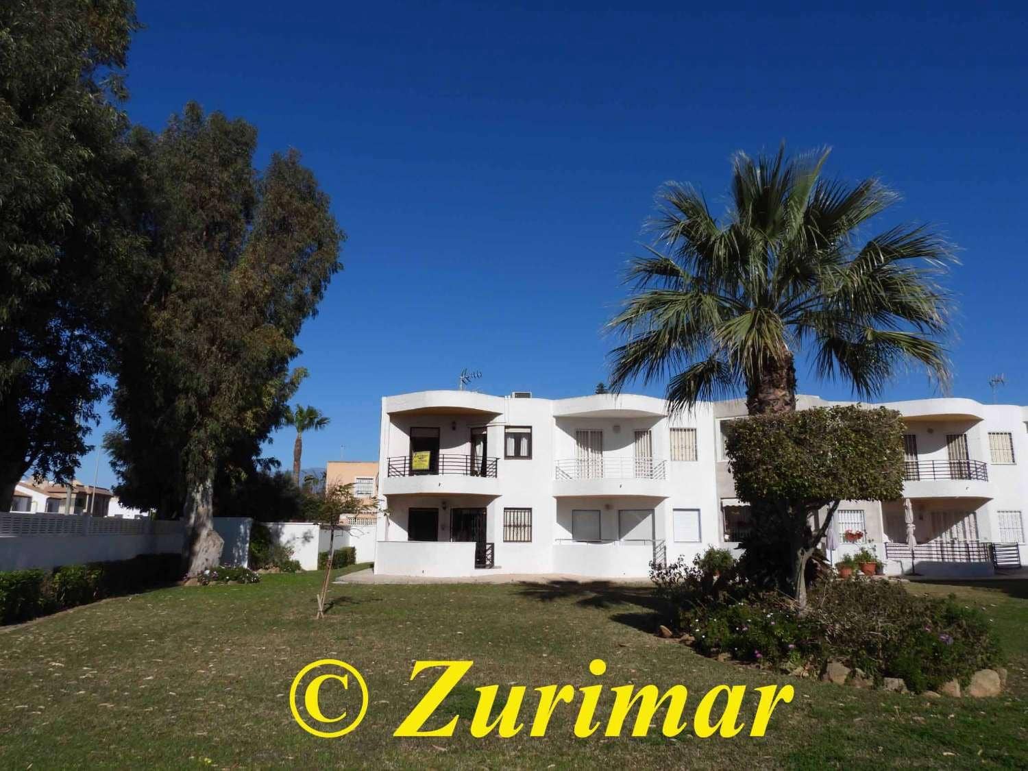 4 slaapkamer Appartement te koop in Roquetas de Mar met zwembad - € 255.000 (Ref: 9643691)