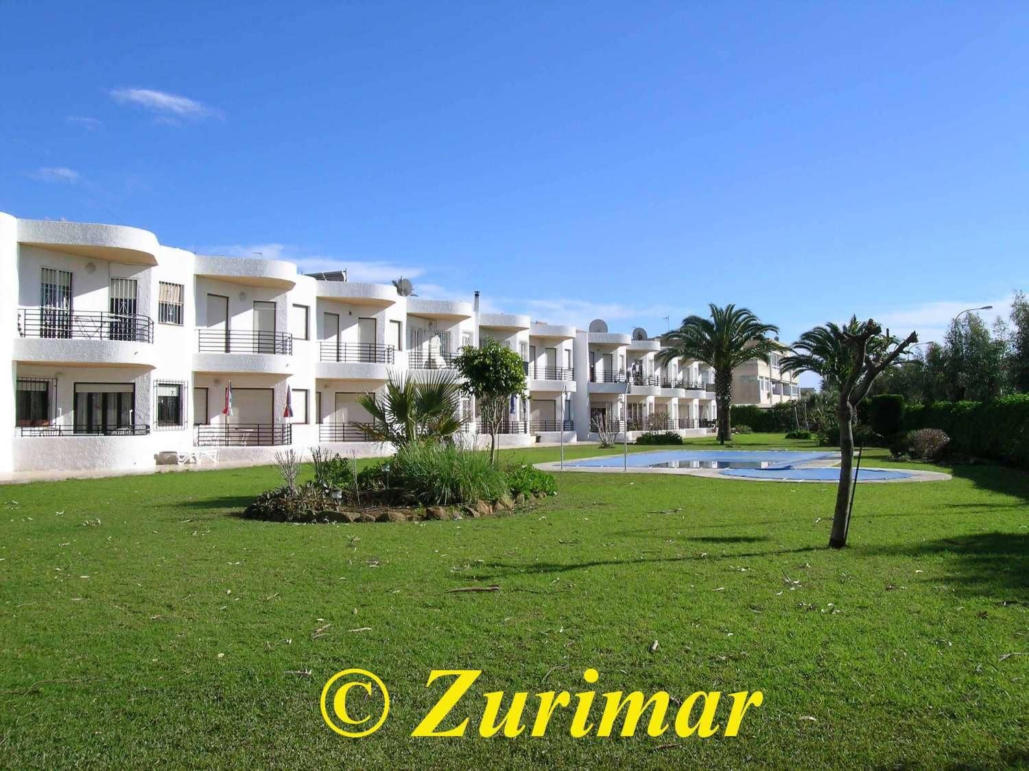 4 slaapkamer Appartement te koop in Roquetas de Mar met zwembad - € 255.000 (Ref: 9643691)