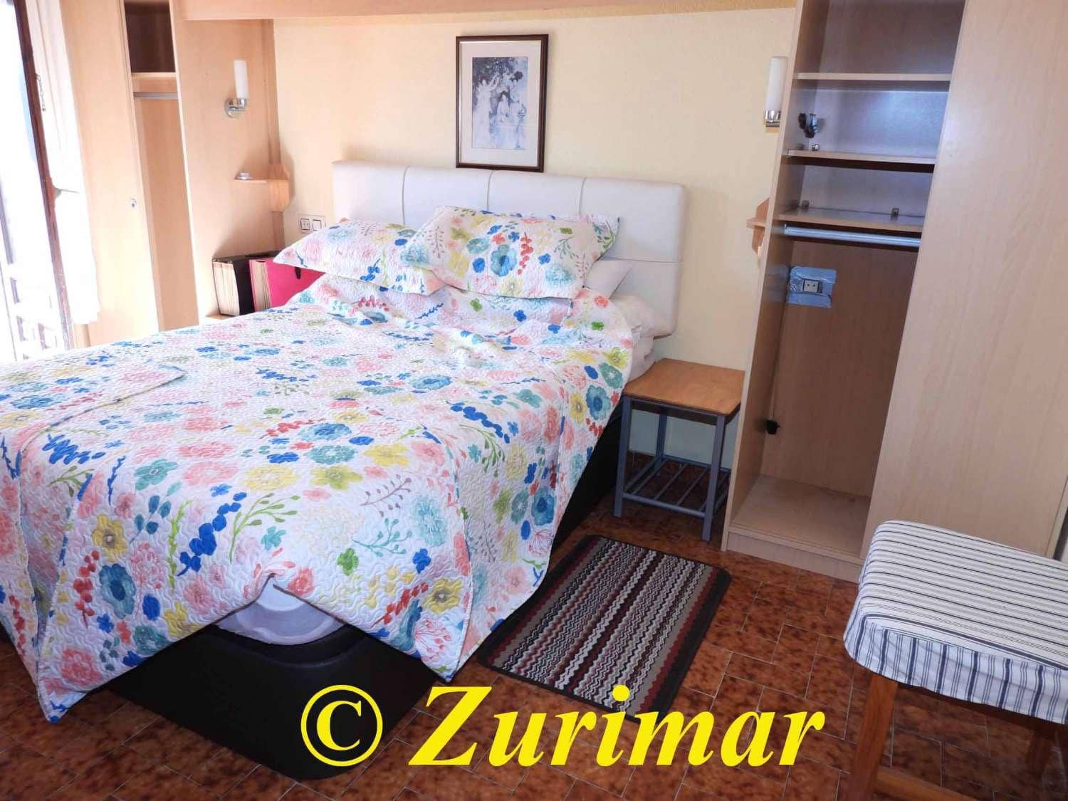 4 slaapkamer Appartement te koop in Roquetas de Mar met zwembad - € 255.000 (Ref: 9643691)