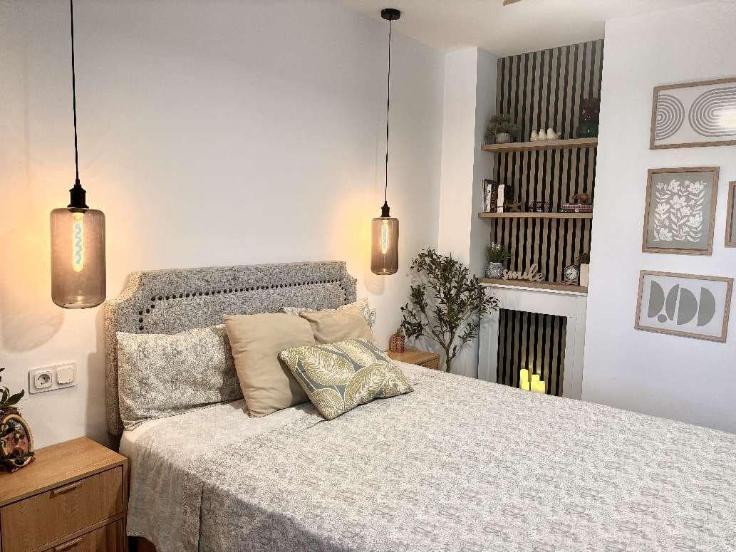 2 bedroom Apartment for sale in Roquetas de Mar with pool - € 220,000 (Ref: 9721028)