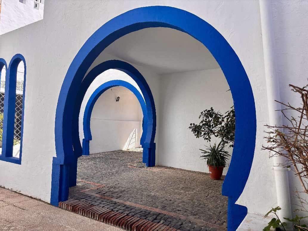 2 bedroom Apartment for sale in Roquetas de Mar with pool - € 220,000 (Ref: 9721028)