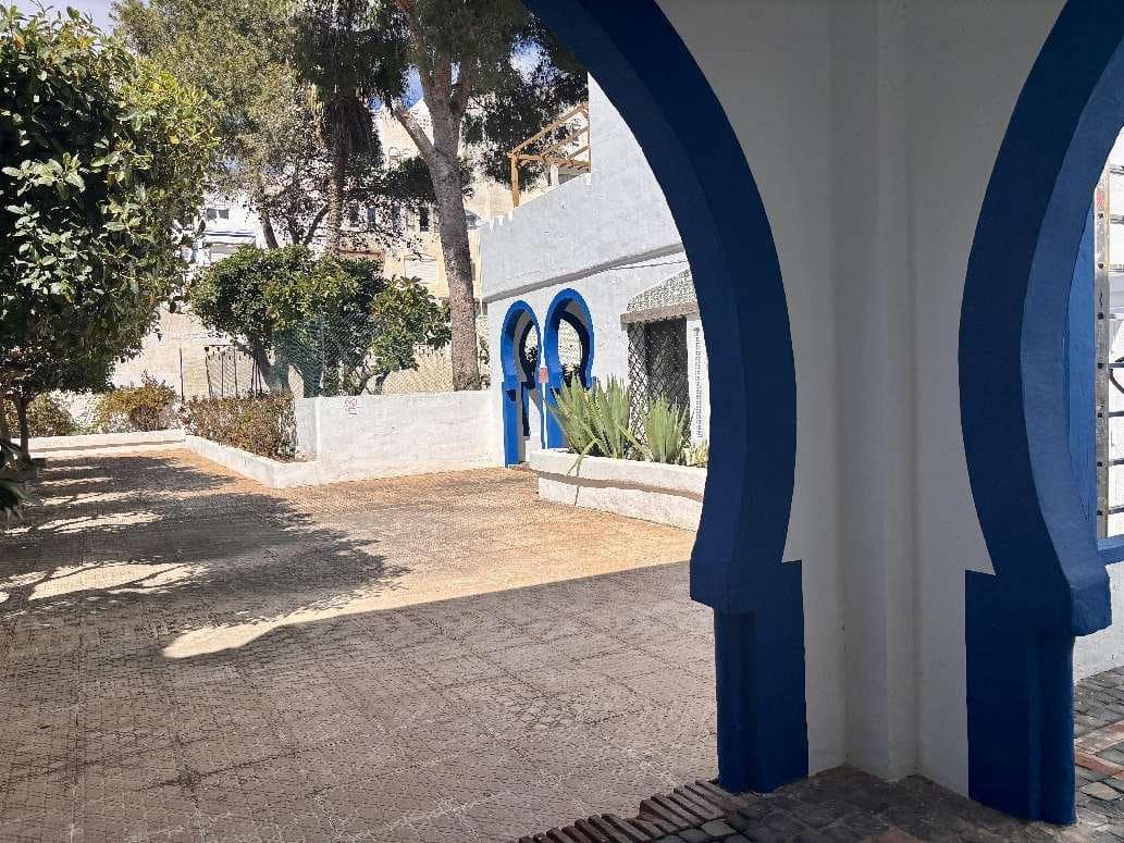 2 bedroom Apartment for sale in Roquetas de Mar with pool - € 220,000 (Ref: 9721028)