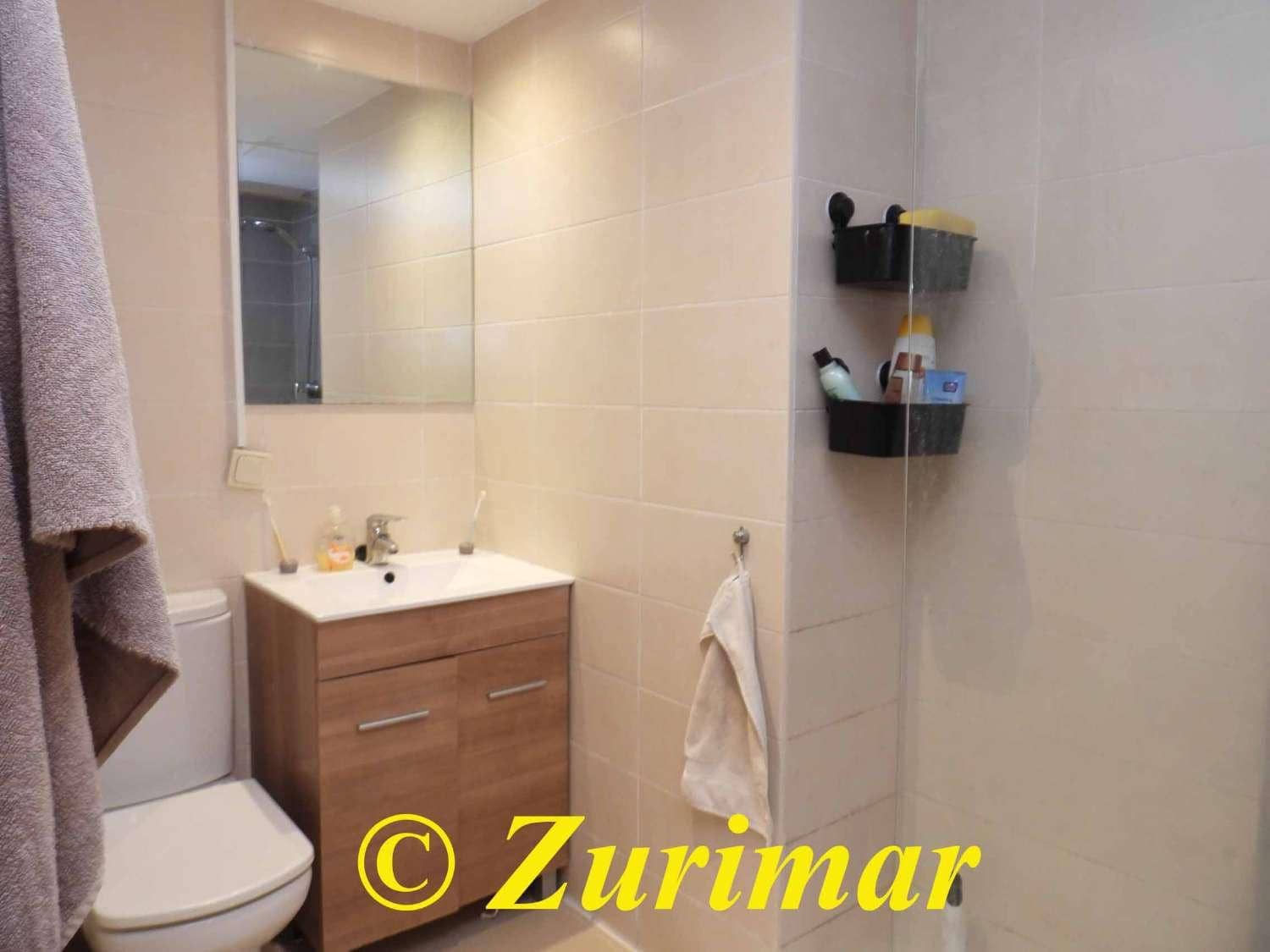 3 Zimmer Apartment zu verkaufen in Roquetas de Mar mit Pool Garage - 250.000 € (Ref: 9727652)