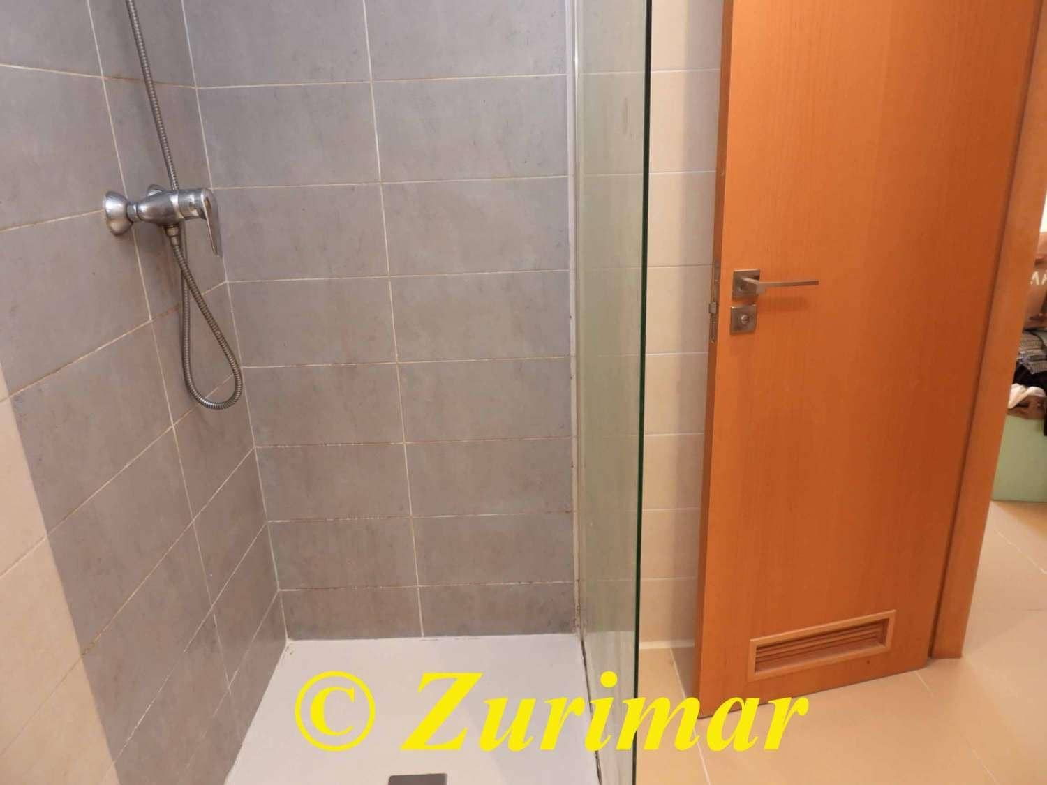 3 Zimmer Apartment zu verkaufen in Roquetas de Mar mit Pool Garage - 250.000 € (Ref: 9727652)