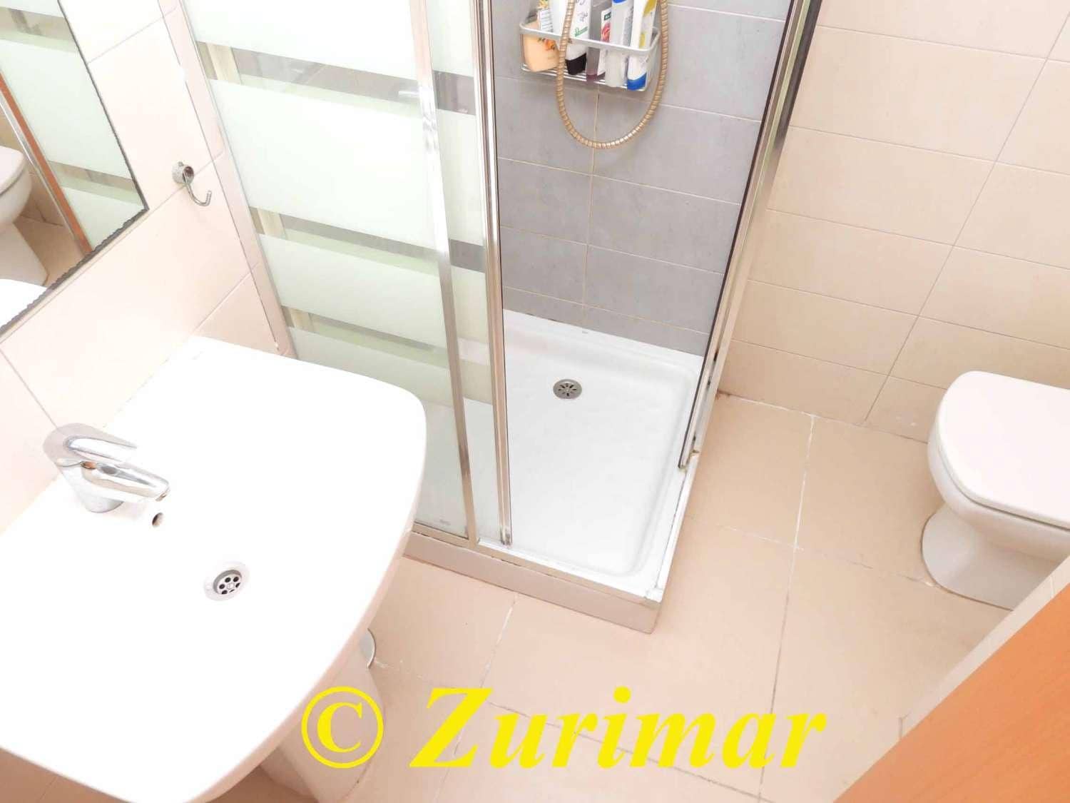3 Zimmer Apartment zu verkaufen in Roquetas de Mar mit Pool Garage - 250.000 € (Ref: 9727652)