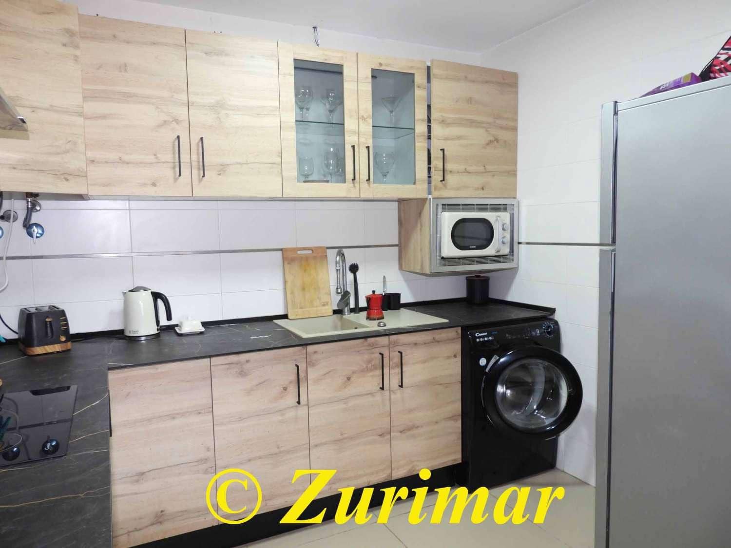 3 Zimmer Apartment zu verkaufen in Roquetas de Mar mit Pool Garage - 250.000 € (Ref: 9727652)