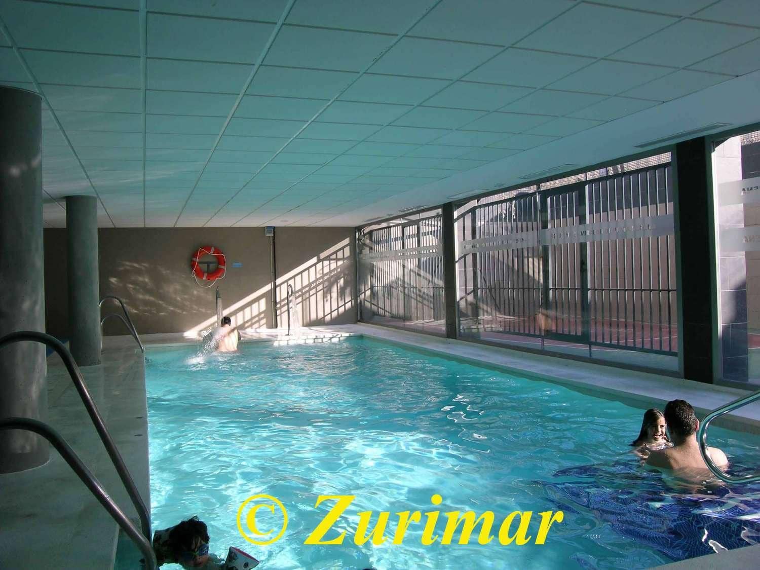 3 Zimmer Apartment zu verkaufen in Roquetas de Mar mit Pool Garage - 250.000 € (Ref: 9727652)