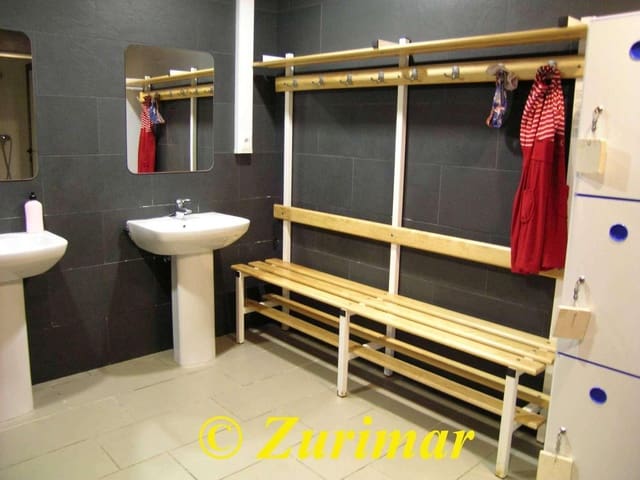 3 Zimmer Apartment zu verkaufen in Roquetas de Mar mit Pool Garage - 250.000 € (Ref: 9727652)