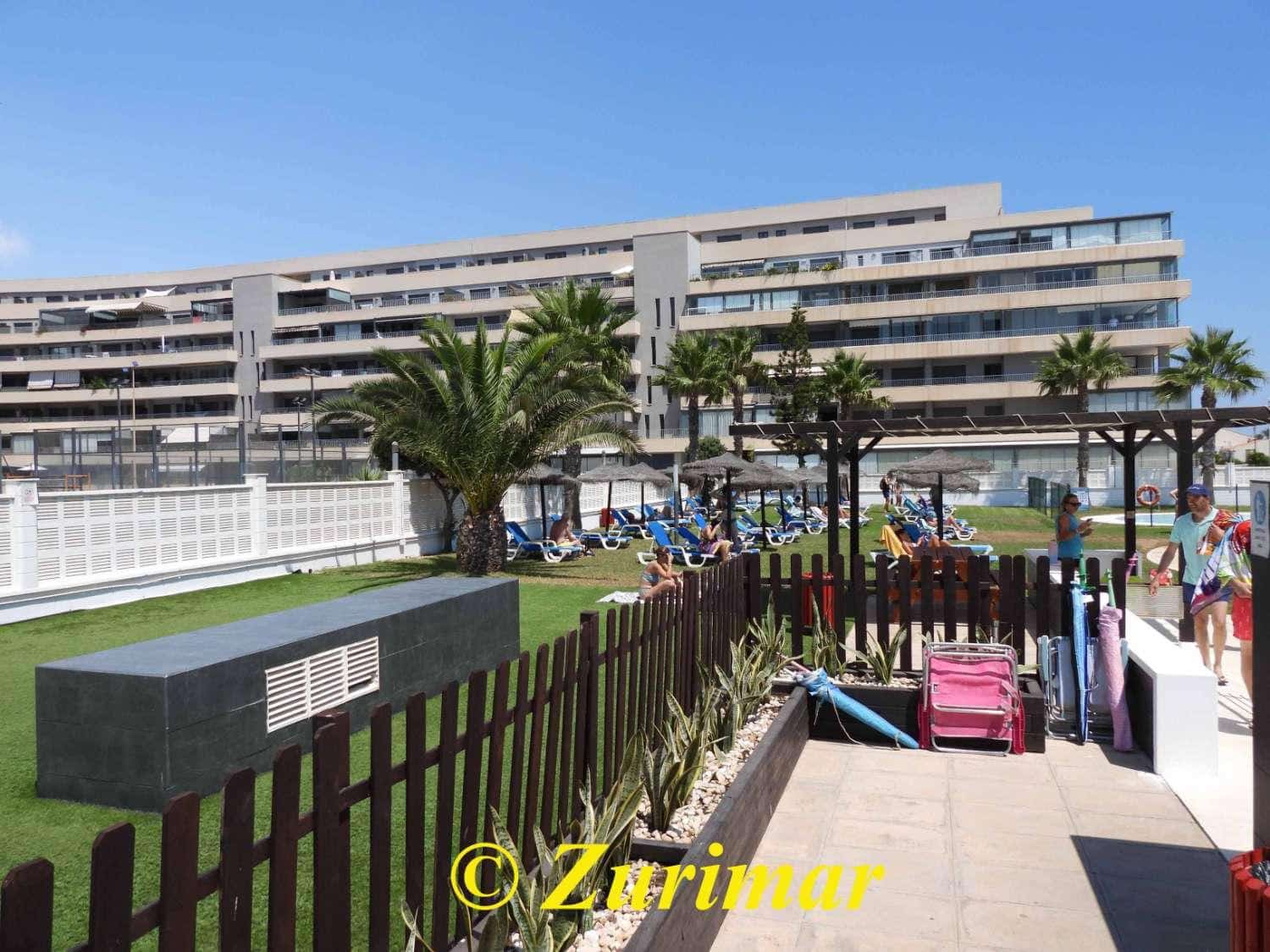 3 Zimmer Apartment zu verkaufen in Roquetas de Mar mit Pool Garage - 250.000 € (Ref: 9727652)