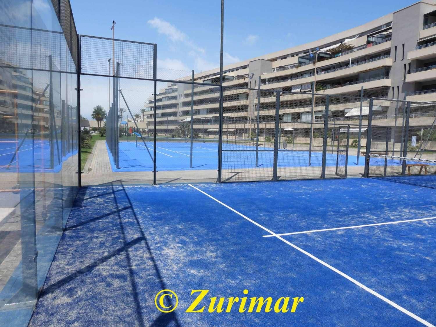 3 Zimmer Apartment zu verkaufen in Roquetas de Mar mit Pool Garage - 250.000 € (Ref: 9727652)