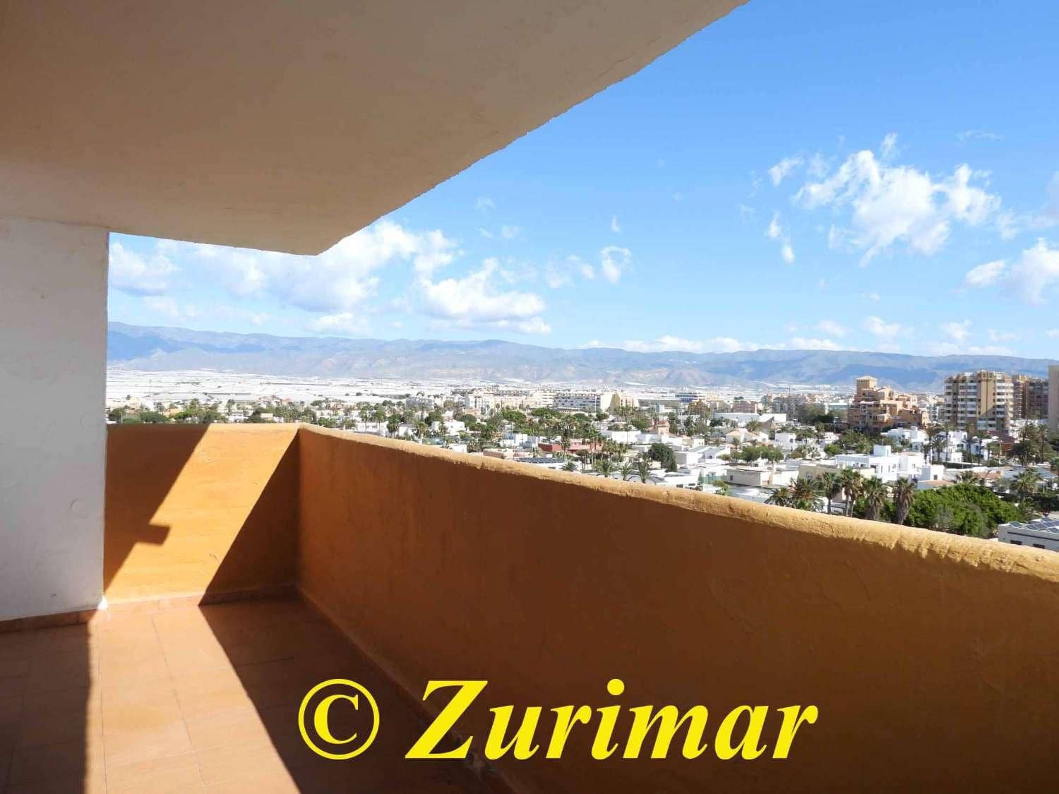 1 slaapkamer Appartement te koop in Roquetas de Mar met zwembad garage - € 135.000 (Ref: 9770870)