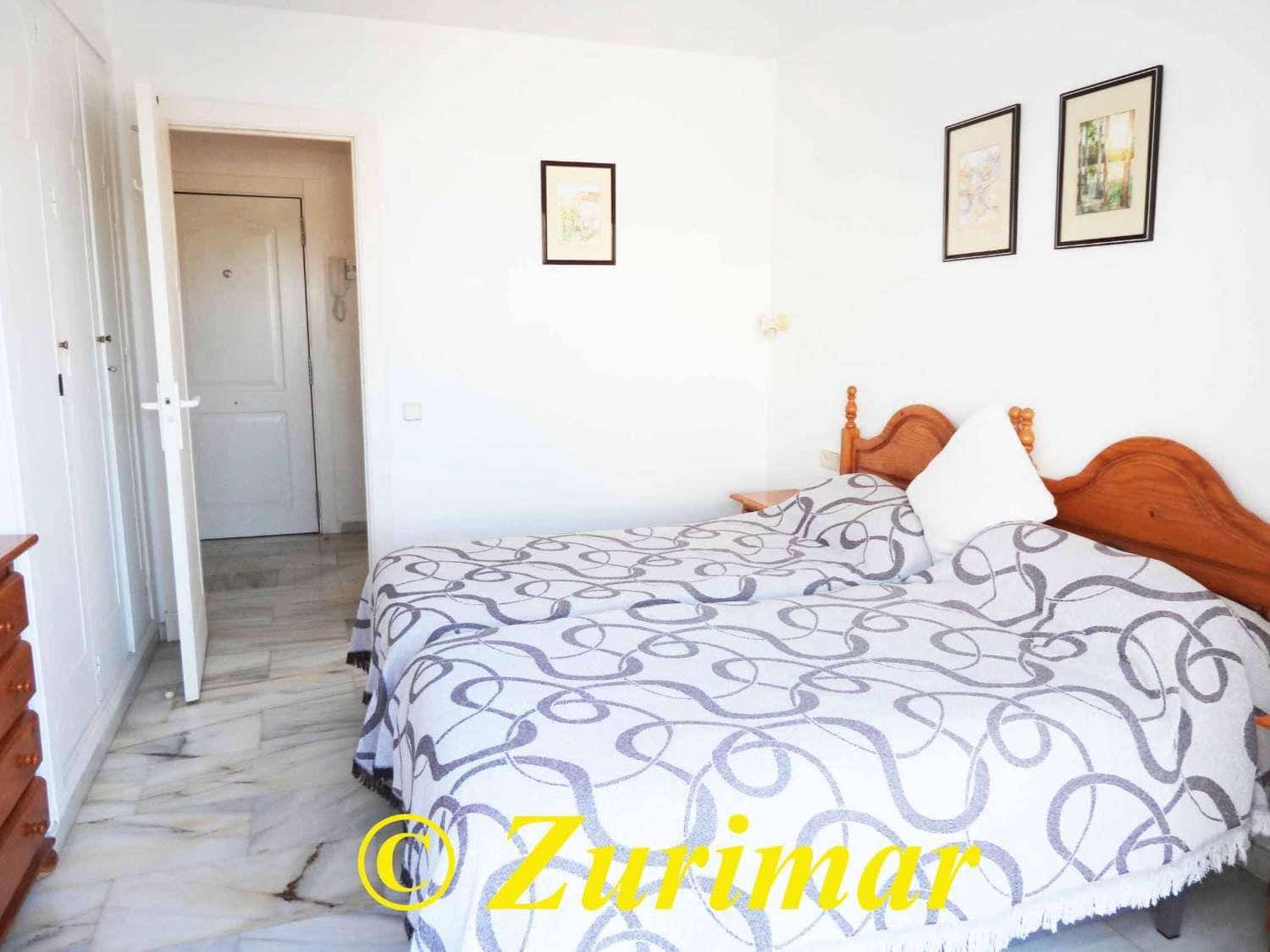 1 slaapkamer Appartement te koop in Roquetas de Mar met zwembad garage - € 135.000 (Ref: 9770870)