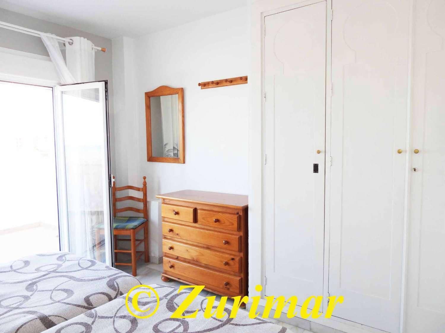 1 slaapkamer Appartement te koop in Roquetas de Mar met zwembad garage - € 135.000 (Ref: 9770870)