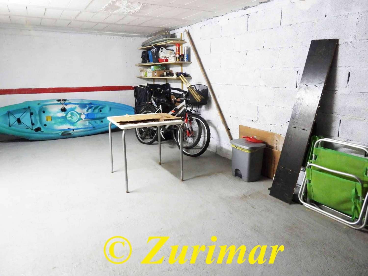 1 slaapkamer Appartement te koop in Roquetas de Mar met zwembad garage - € 135.000 (Ref: 9770870)