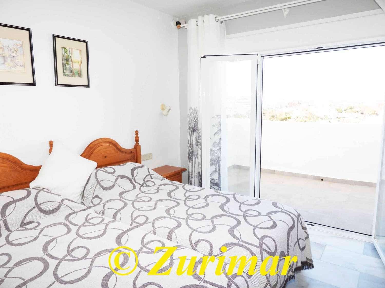 1 slaapkamer Appartement te koop in Roquetas de Mar met zwembad garage - € 135.000 (Ref: 9770870)