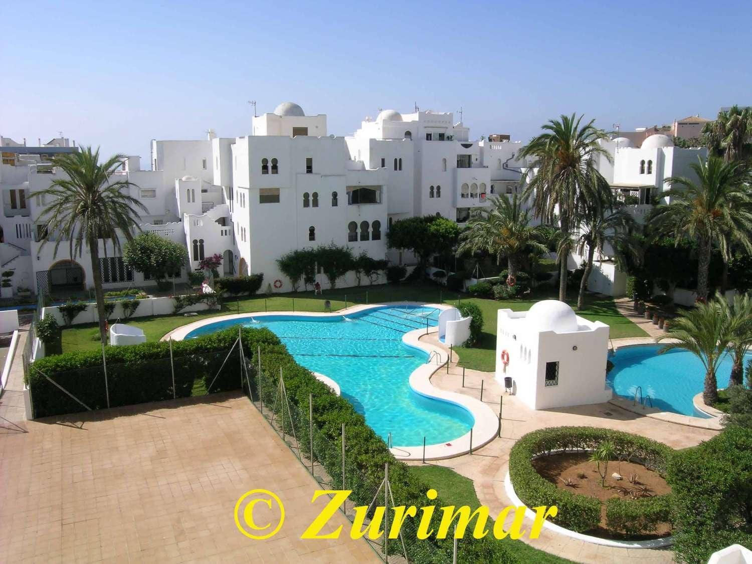 1 slaapkamer Appartement te koop in Roquetas de Mar met zwembad garage - € 135.000 (Ref: 9770870)