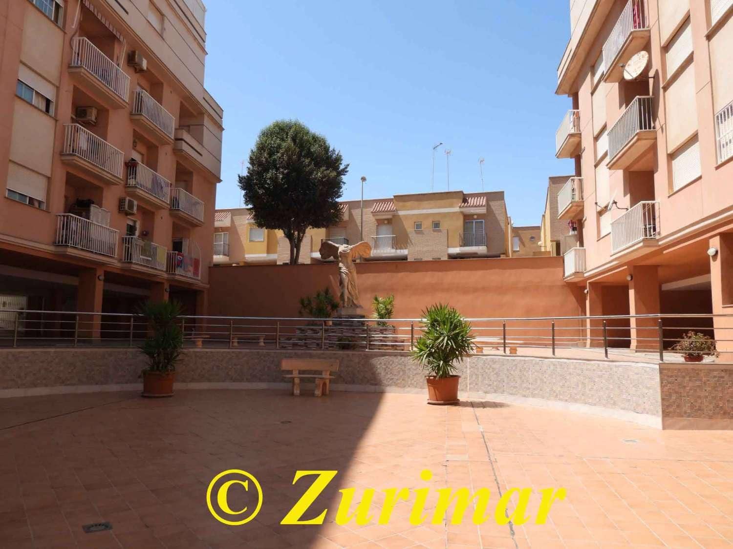 2 bedroom Flat for sale in Roquetas de Mar with pool garage - € 95,000 (Ref: 9850852)