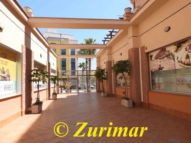 2 sovrum Lägenhet till salu i Roquetas de Mar med pool garage - 95 000 € (Ref: 9850852)