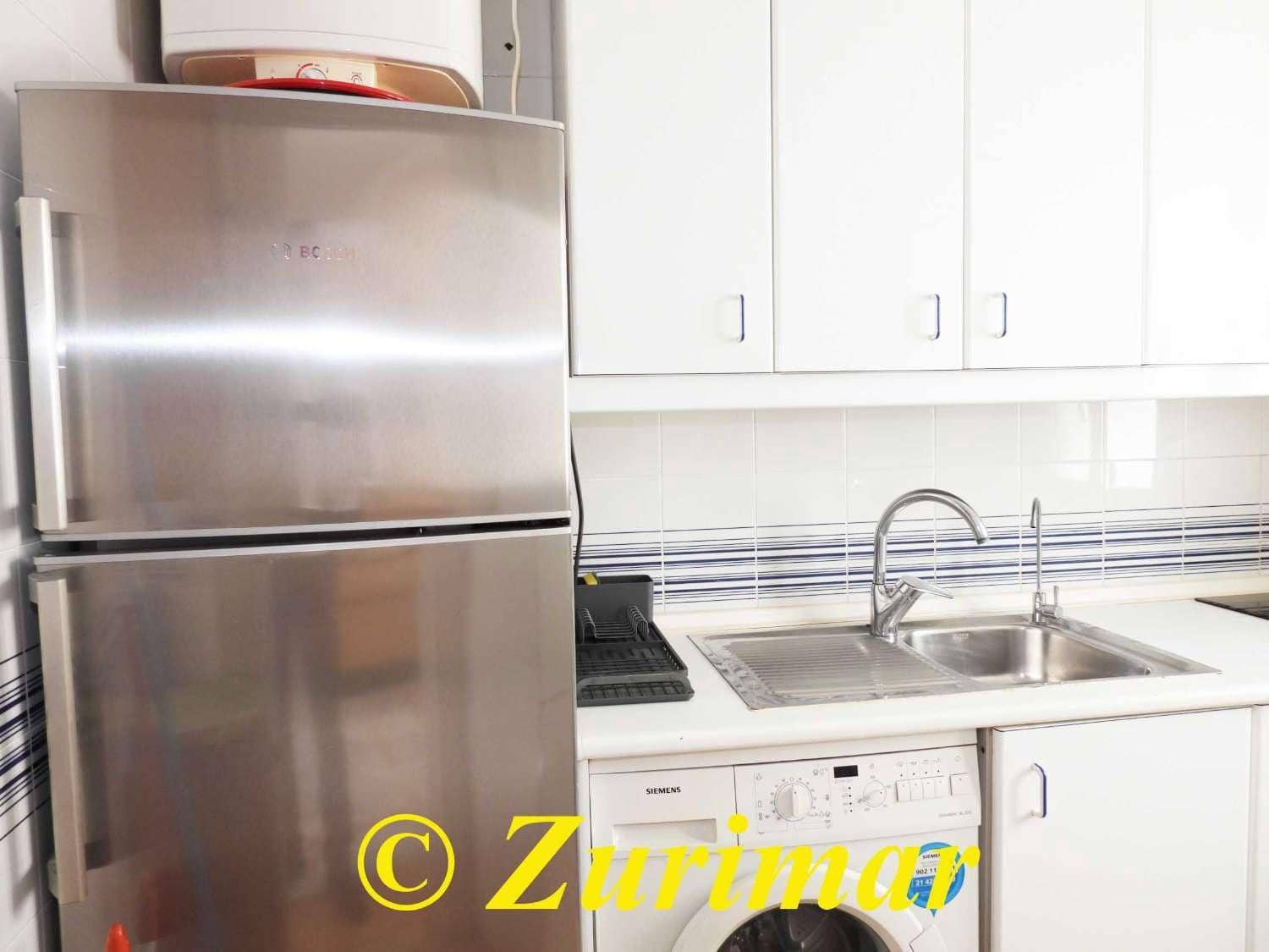 2 bedroom Apartment for sale in Roquetas de Mar with pool - € 250,000 (Ref: 9863704)