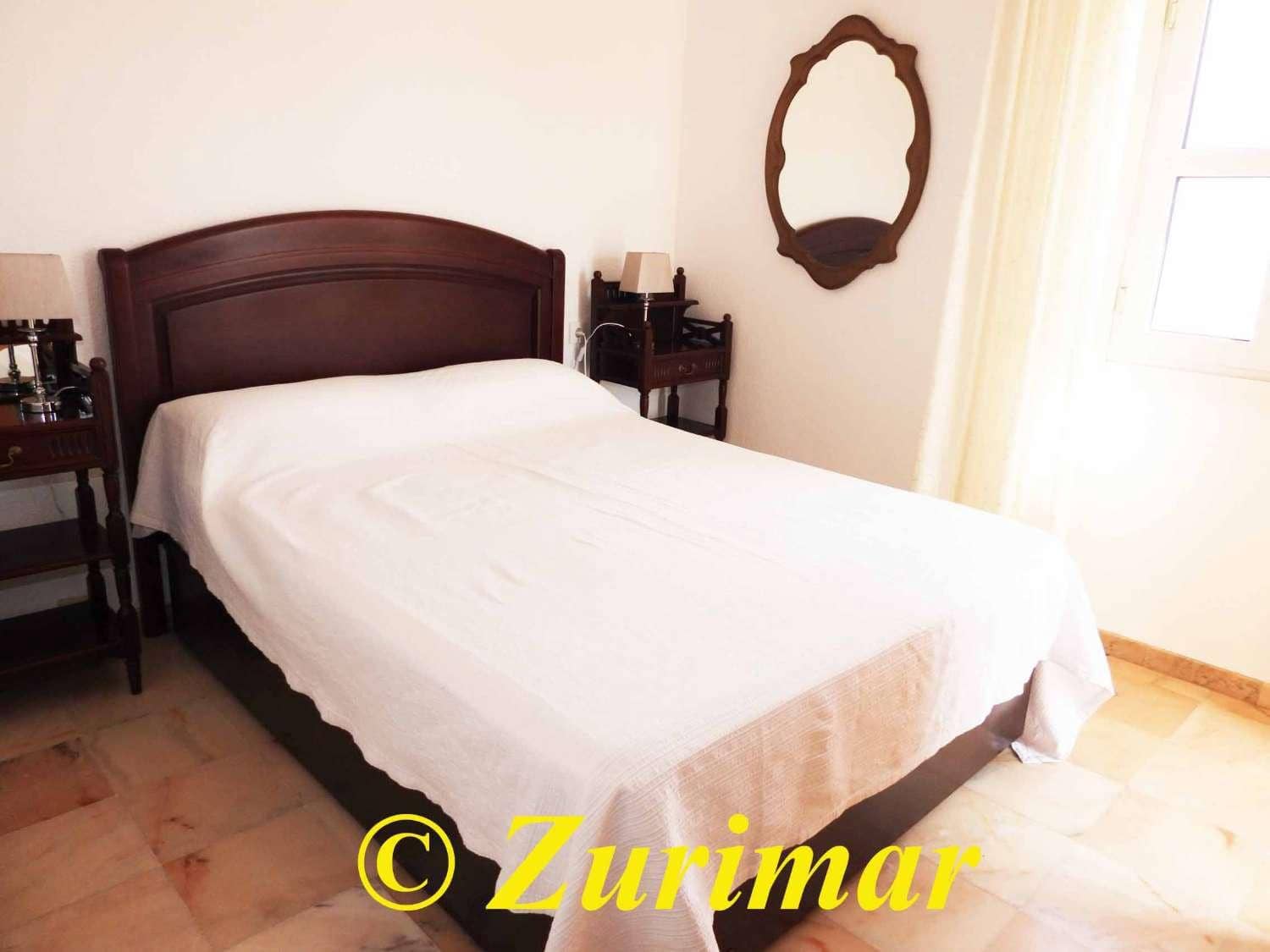 2 bedroom Apartment for sale in Roquetas de Mar with pool - € 250,000 (Ref: 9863704)