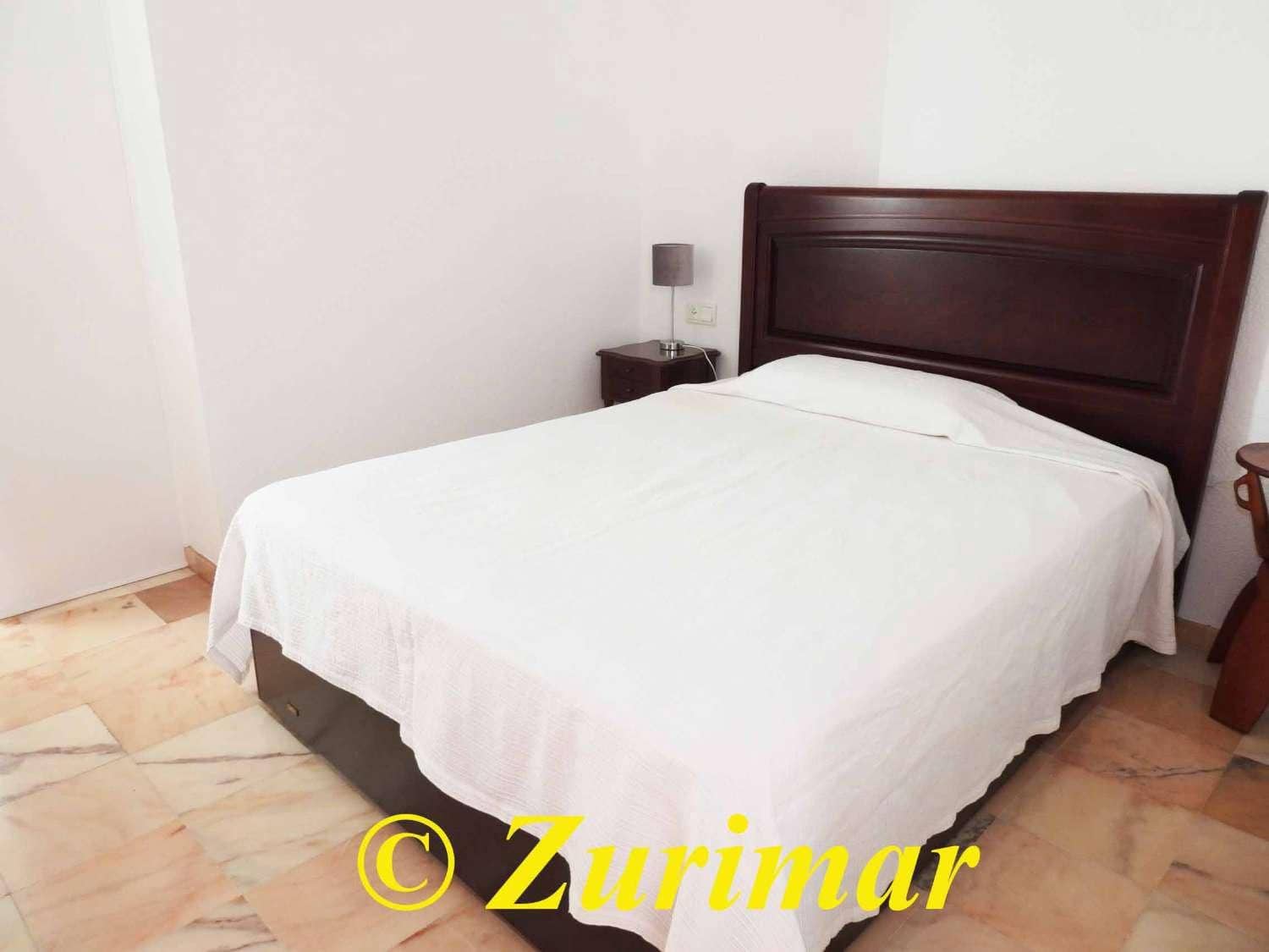 2 bedroom Apartment for sale in Roquetas de Mar with pool - € 250,000 (Ref: 9863704)