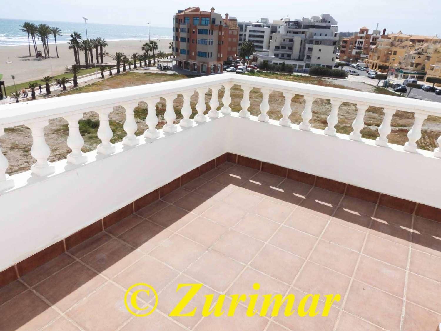 2 bedroom Apartment for sale in Roquetas de Mar with pool - € 250,000 (Ref: 9863704)