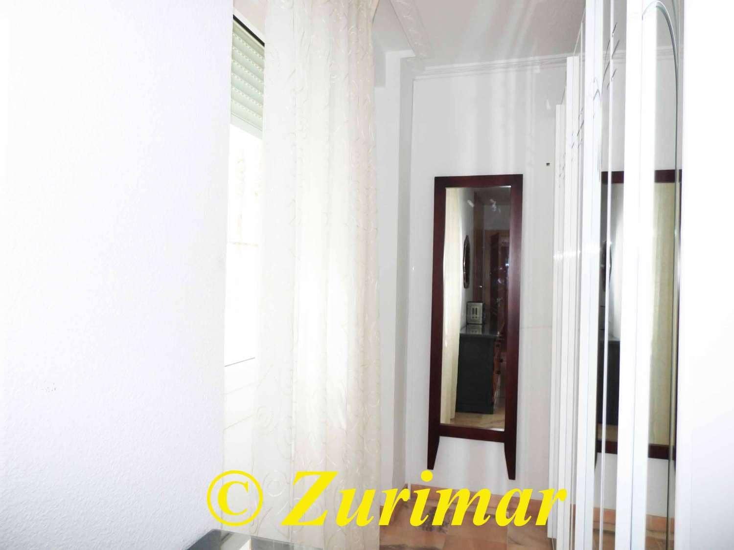 2 bedroom Apartment for sale in Roquetas de Mar with pool - € 250,000 (Ref: 9863704)