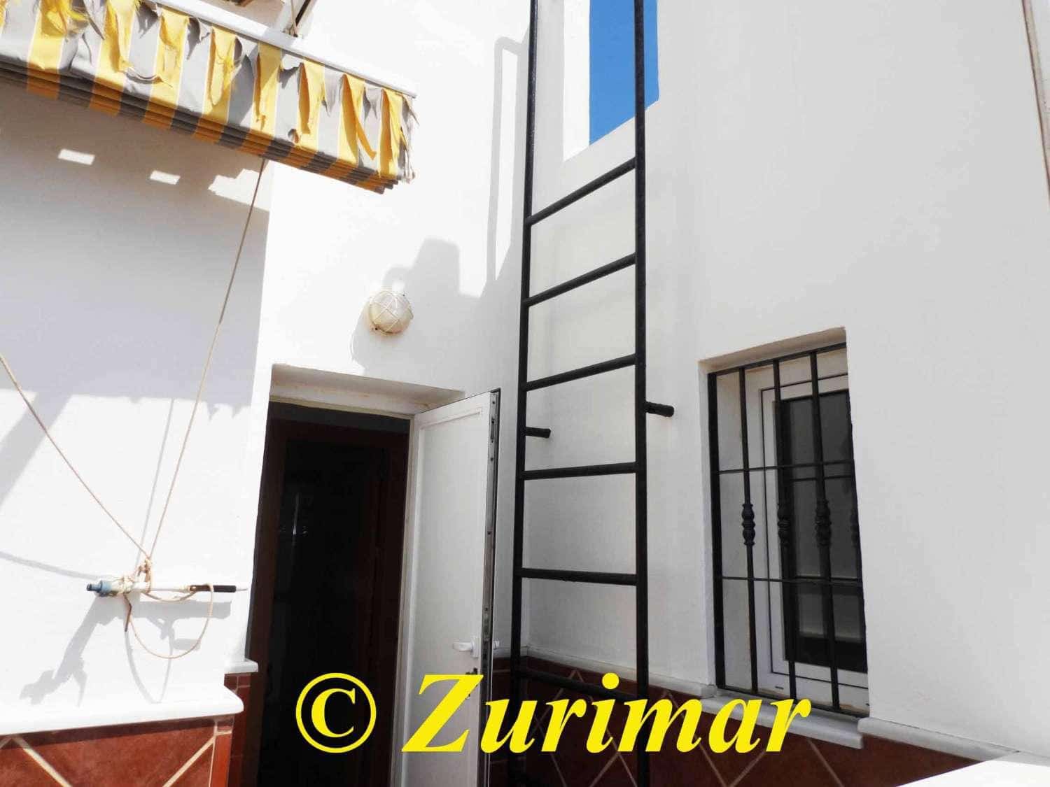 2 bedroom Apartment for sale in Roquetas de Mar with pool - € 250,000 (Ref: 9863704)