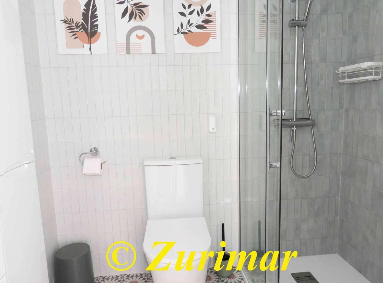 Apartamento de 3 habitaciones en Roquetas de Mar en venta con piscina - 310.000 € (Ref: 9902397)