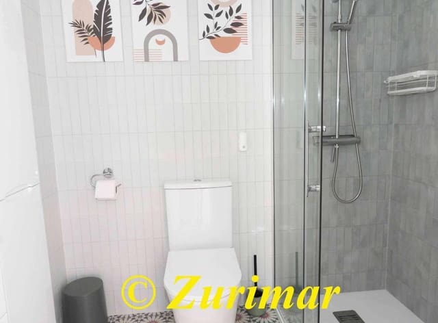 Apartamento de 3 habitaciones en Roquetas de Mar en venta con piscina - 310.000 € (Ref: 9902397)