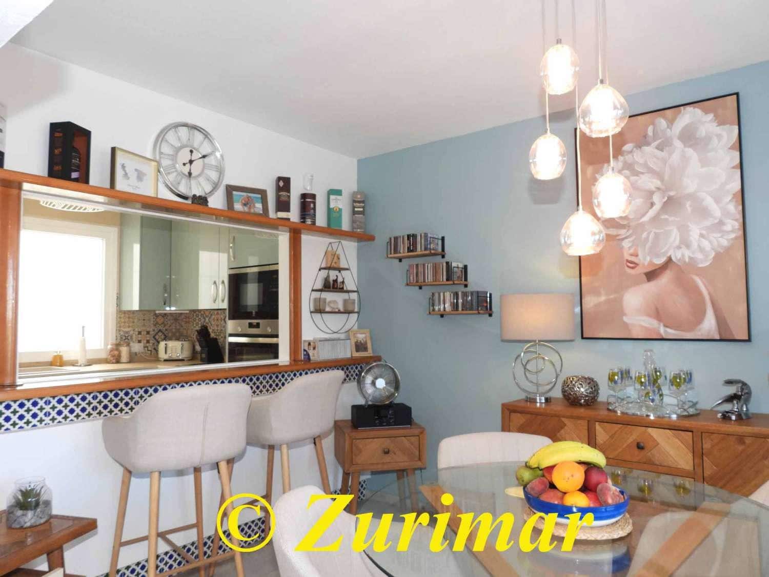 Apartamento de 3 habitaciones en Roquetas de Mar en venta con piscina - 310.000 € (Ref: 9902397)