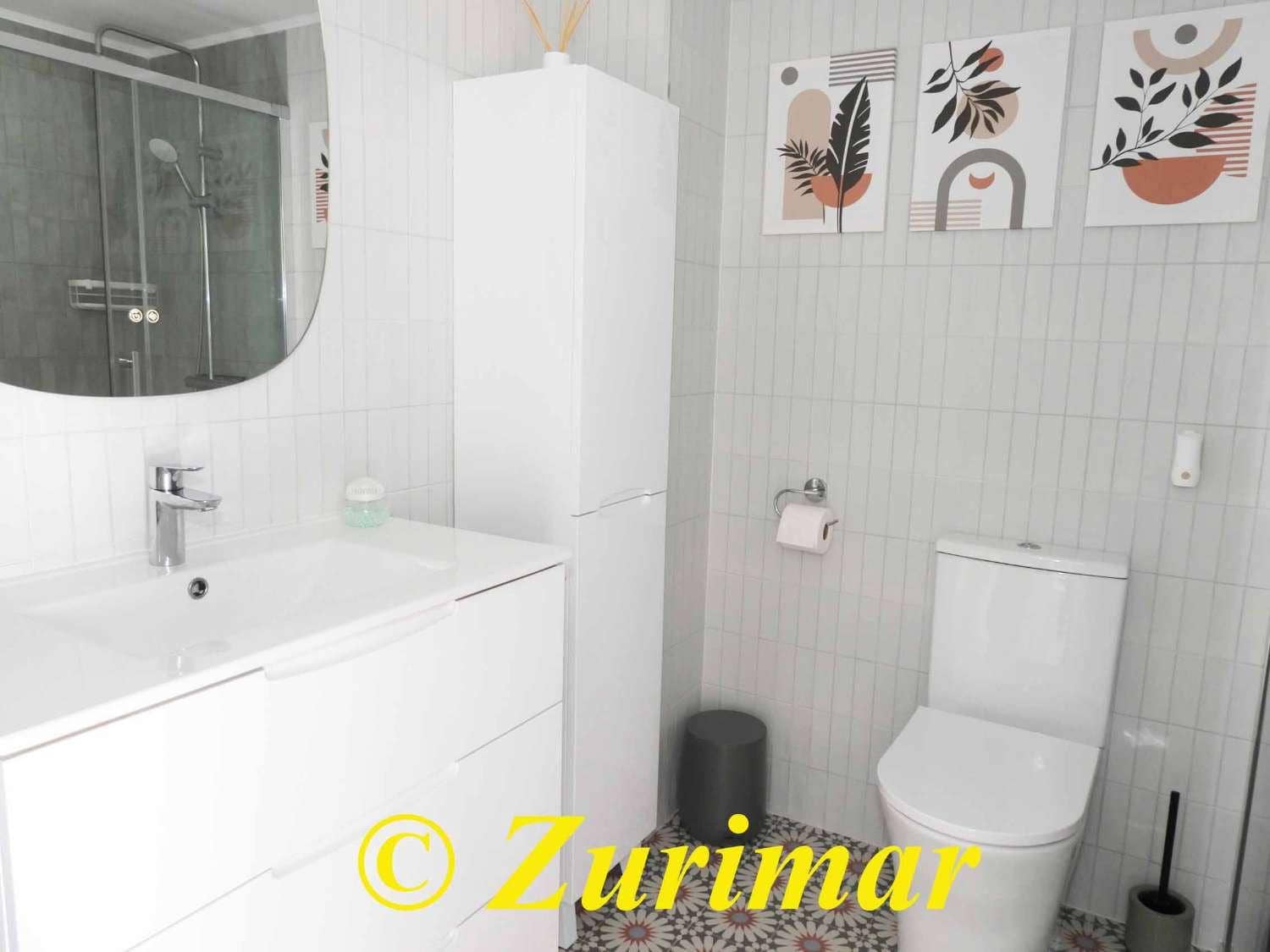 Apartamento de 3 habitaciones en Roquetas de Mar en venta con piscina - 310.000 € (Ref: 9902397)