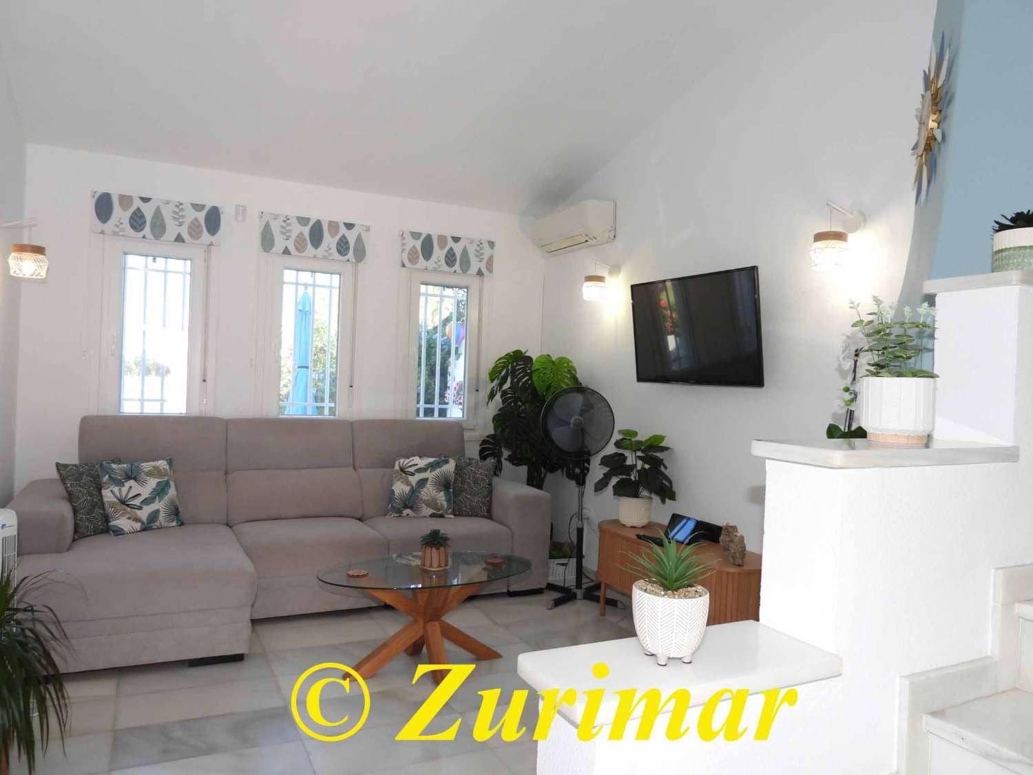 Apartamento de 3 habitaciones en Roquetas de Mar en venta con piscina - 310.000 € (Ref: 9902397)