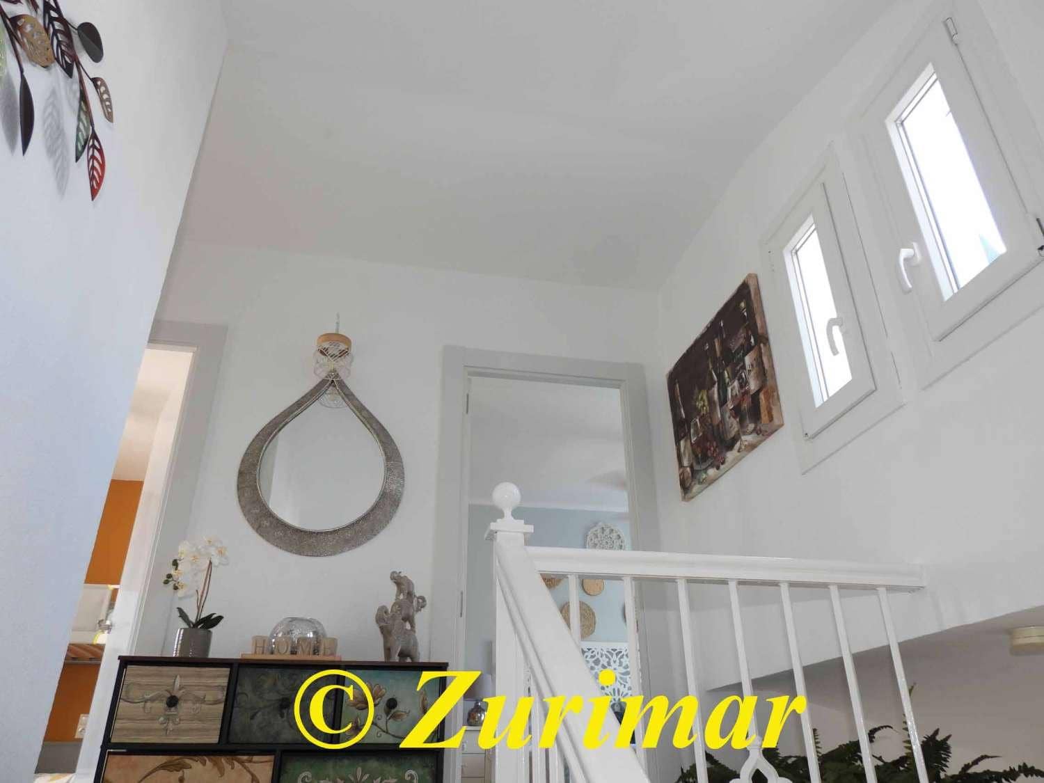 Apartamento de 3 habitaciones en Roquetas de Mar en venta con piscina - 310.000 € (Ref: 9902397)