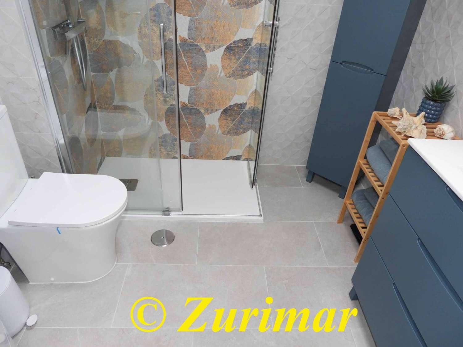 Apartamento de 3 habitaciones en Roquetas de Mar en venta con piscina - 310.000 € (Ref: 9902397)