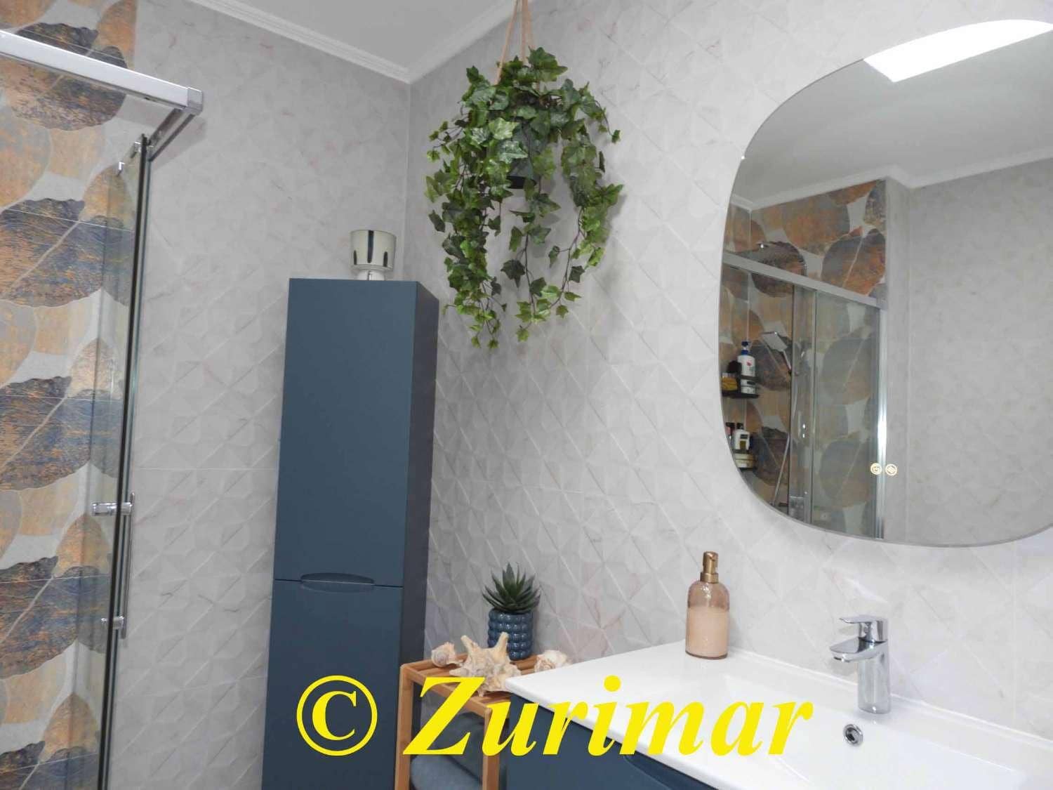 Apartamento de 3 habitaciones en Roquetas de Mar en venta con piscina - 310.000 € (Ref: 9902397)