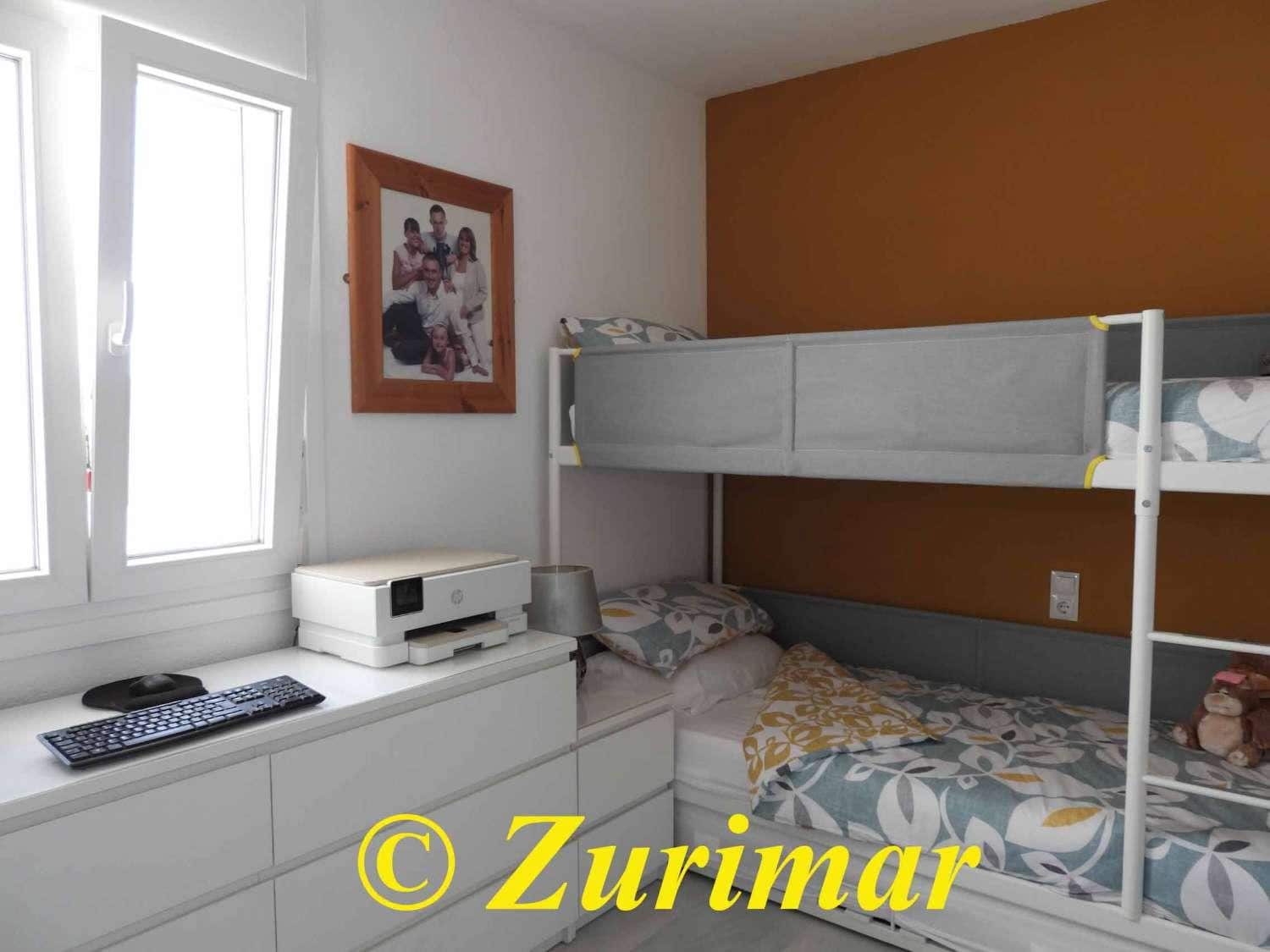 Apartamento de 3 habitaciones en Roquetas de Mar en venta con piscina - 310.000 € (Ref: 9902397)