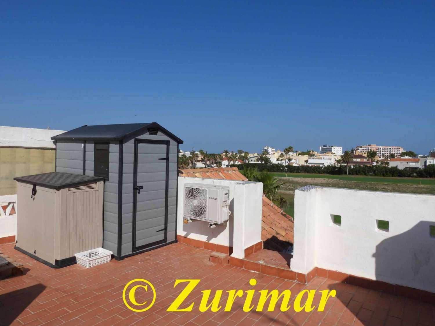 Apartamento de 3 habitaciones en Roquetas de Mar en venta con piscina - 310.000 € (Ref: 9902397)