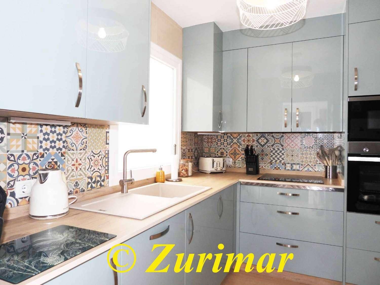 Apartamento de 3 habitaciones en Roquetas de Mar en venta con piscina - 310.000 € (Ref: 9902397)