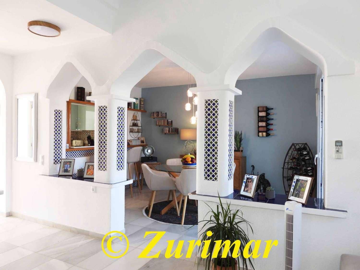 Apartamento de 3 habitaciones en Roquetas de Mar en venta con piscina - 310.000 € (Ref: 9902397)