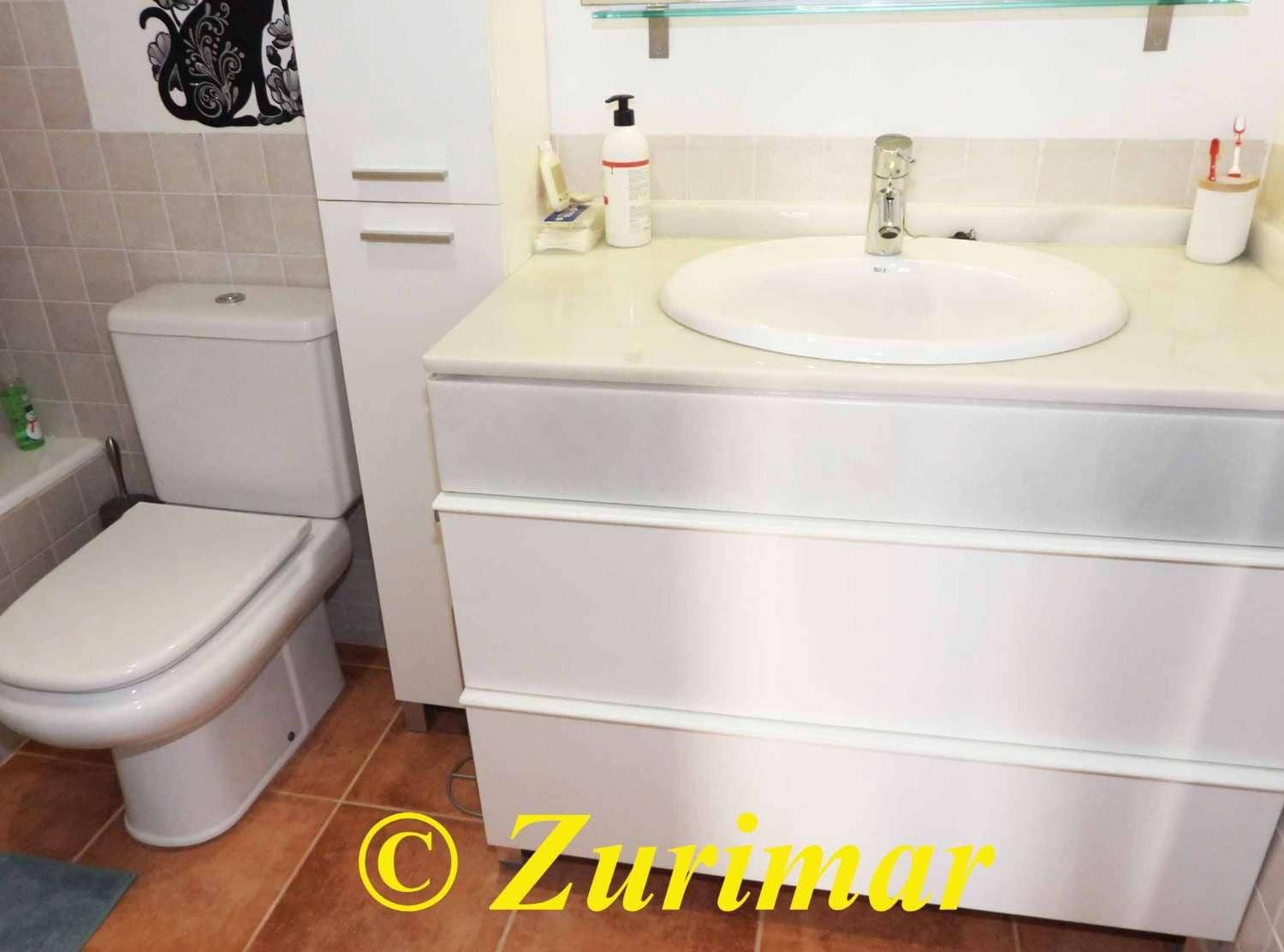 3 soverom Leilighet til salgs i Roquetas de Mar med svømmebasseng garasje - € 315 000 (Ref: 9938791)