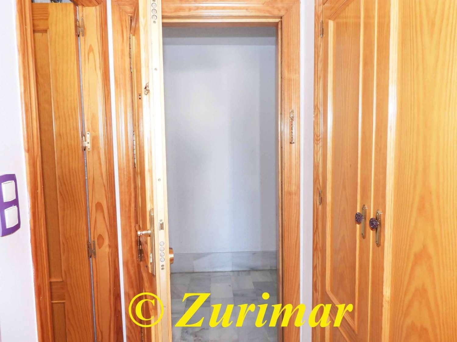 Monolocale in vendita in Roquetas de Mar con piscina - 139.700 € (Rif: 9949081)